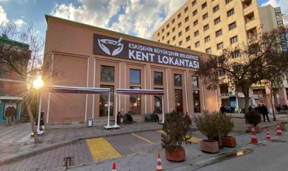 Eskişehir Büyükşehir Belediyesinin açtığı Kent Lokantası binasının depreme dayanıksız olduğu iddiası