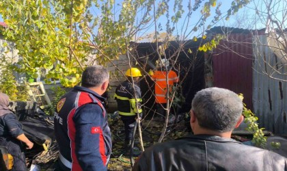 Iğdırda tandırda çıkan yangın kısa sürede söndürüldü