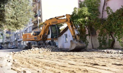 İncirliova Zafer Mahallesinin en büyük iki caddesi yenileniyor