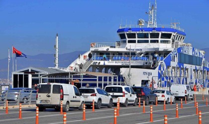 İzmirde feribot tarifesine düzenleme