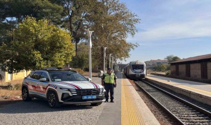 Jandarma ekipleri tren kazalarına karşı uyardı