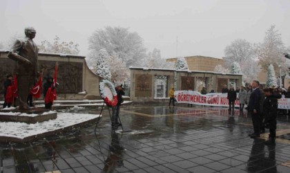 Kayseri İl Milli Eğitim Müdürü Esen: Erdemli toplum erdemli insanların elinde yetişir