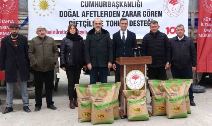 Kütahyada doğal afetlerden zarar gören 301 üreticiye hububat tohumu desteği