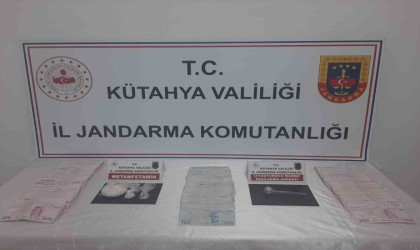 Kütahyada uyuşturucu operasyonu, 2 şahıs tutuklandı