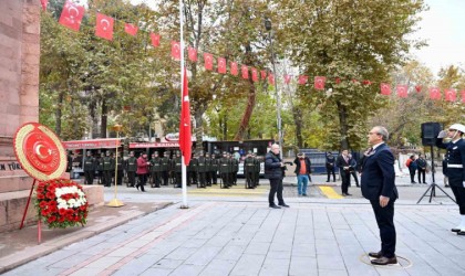 Malatyada 10 Kasım Gazi Mustafa Atatürkü anma töreni düzenlendi