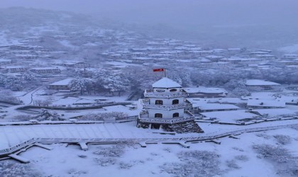 Sakin şehir Göynük beyaz örtüyle kaplandı