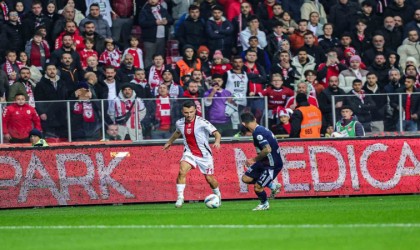 Samsunspor, Emre Kılınçın dizinin fotoğrafını paylaştı