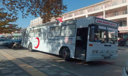 Şuhutta kan bağışına yoğun ilgi