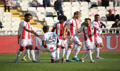 Trendyol Süper Lig: NG Sivasspor: 2 - Çaykur Rizespor: 1 (Maç sonucu)