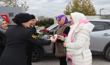 Yalovada kadına yönelik şiddete karşı farkındalık etkinliği