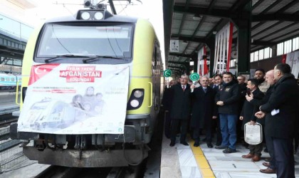 Afganistana yardım malzemesi taşıyacak 21. İyilik Treni Ankaradan hareket etti