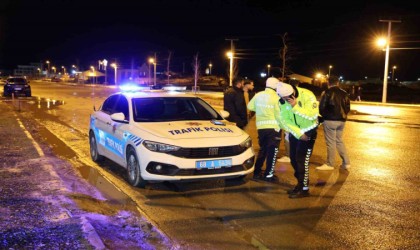 Alkollü araç kullanırken 2. kez yakalanan sürücünün ehliyetine 2 yıl el konuldu