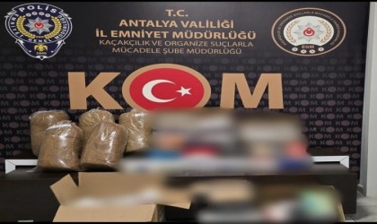 Antalyada yılbaşı öncesi 1185 litre kaçak içki ele geçirildi