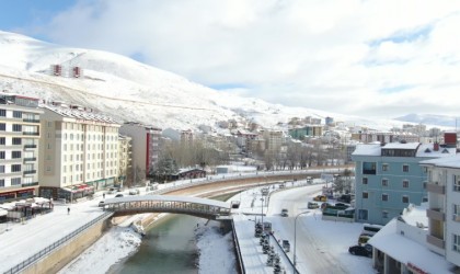 Beyaz örtüyle kaplanan Bayburttan kış manzaraları