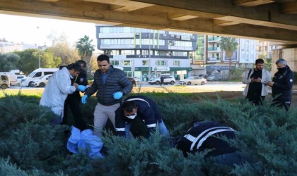 Cesedi günler sonra gelen kokuyla tesadüfen bulundu