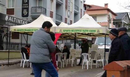 Düşen helikopterde şehit olan Astsubay İpekin evinin önüne taziye çadırı kuruldu