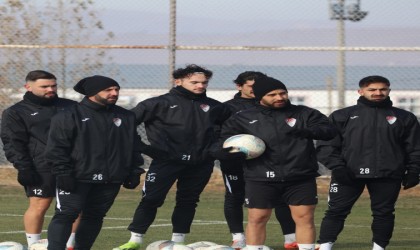 Elazığspor, Mersine 19 futbolcuyla gitti