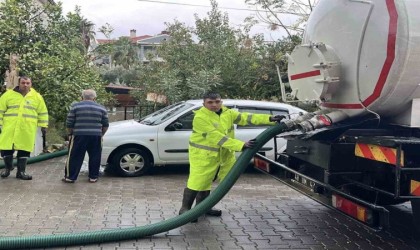 MUSKİ ekiplerinden yağmur mesaisi