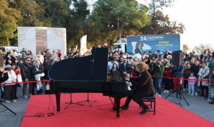 Piyano Festivalinde gün batımında unutulmaz bir konser