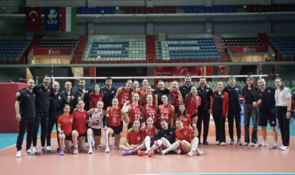 THY Kadın Voleybol Takımı, CEV Kupasında play-off turuna yükseldi