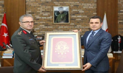 1inci Ordu Komutanı Orgeneral Tokelden Tarihi Alan Başkanı Kaşdemire ziyaret