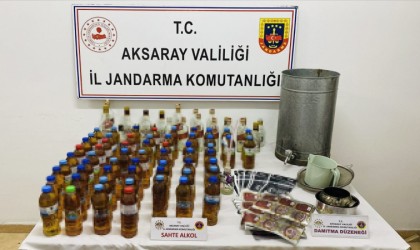 Aksarayda kahvehaneye sahte içki operasyonu: 2 gözaltı