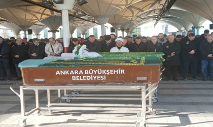 Araçtan atladığı sırada bir başka aracın çarptığı genç kadın son yolculuğuna uğurlandı