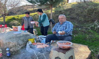 Aydında vatandaşlar piknik alanlarına akın etti