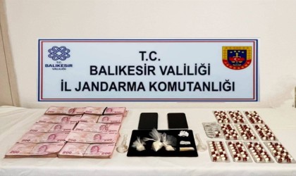 Balıkesirde 8 ilçede uyuşturucu operasyonu: 7 tutuklama