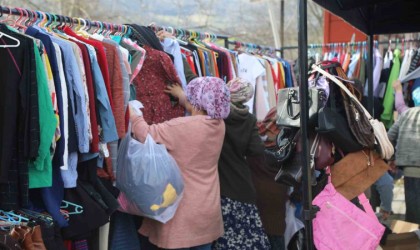 Belediyenin gezici mağazası kırsal mahallede