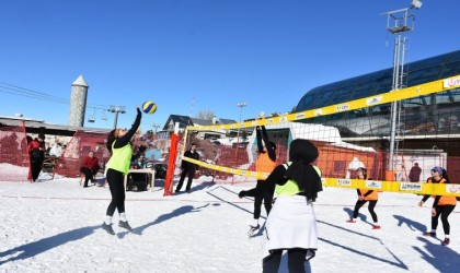 EİT 2025te kar voleybolu heyecanı