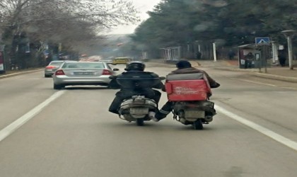 Elazığda motokuryenin tehlikeli yolculuğu