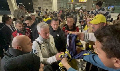 Fenerbahçe kafilesi, Adanaya geldi