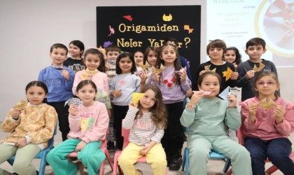 Gebzeli anne ve çocuklar origami atölyesine katıldı