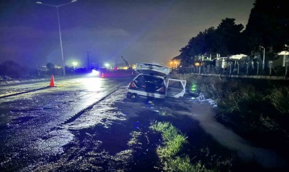 Hatayda seyir halindeki otomobil alev aldı