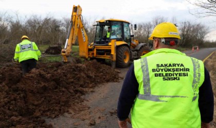 Hendek İkramiyenin bin 500 metrelik içme suyu hattı yenileniyor