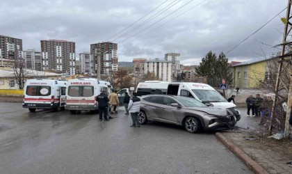 İçerisinde bulunduğu servis kaza yaptı, o Dedeme gidecektim diye ağladı