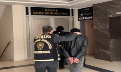 İl Göç İdaresinde polisiz deyip 1,3 milyon liralık vurgun yaptılar