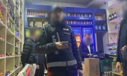 İstanbulda sahte alkol operasyonlarında 32 bin 862 litre kaçak alkol ele geçirildi