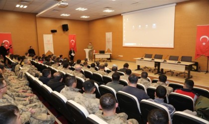 Jandarma personeline sağlıklı yaşam bilgilendirmesi