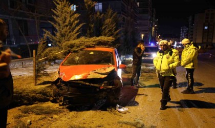 Kaza yapan alkollü sürücü, polise ecel teri döktürdü