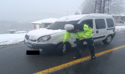 Kırklarelinde trafik denetimi: 266 sürücüye işlem yapıldı