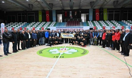 Manisa Büyükşehir Belediyesi sporun geleceğine yatırım yapıyor