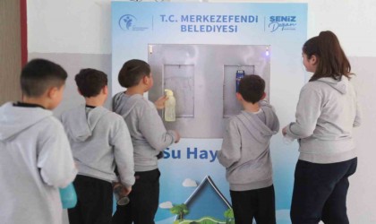 Merkezefendi Belediyesinin projesi kapsamında öğrenciler ücretsiz ve sağlıklı suya kavuşmaya devam