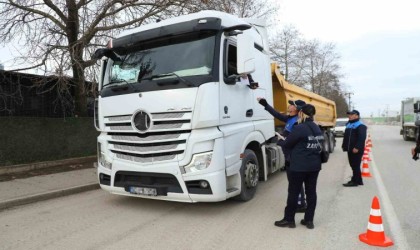 Orduda ağır tonajlı araçlara sıkı denetim