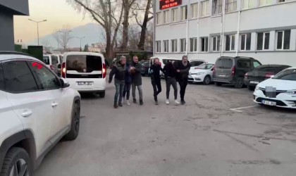 Sokak ortasında eski nişanlısı ve kardeşine ateş açmıştı: Pompalı tüfekle yakalandı