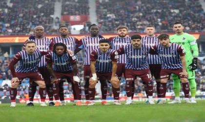 Trendyol Süper Lig: Trabzonspor: 1 - Antalyaspor:0 (İlk yarı)