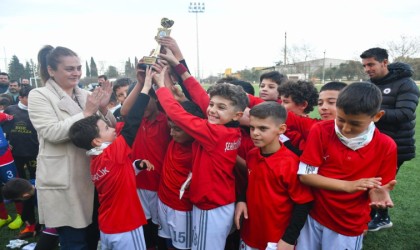 U11 Manisa Cup şampiyonu Turgutludan